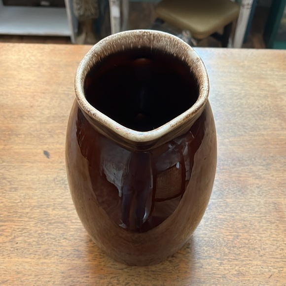 Hull Vintage Brown Drip 2 Quart Pitcher - Picture 2 of 6